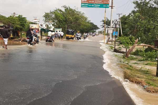Flooding in the Thenpennai River has decreased