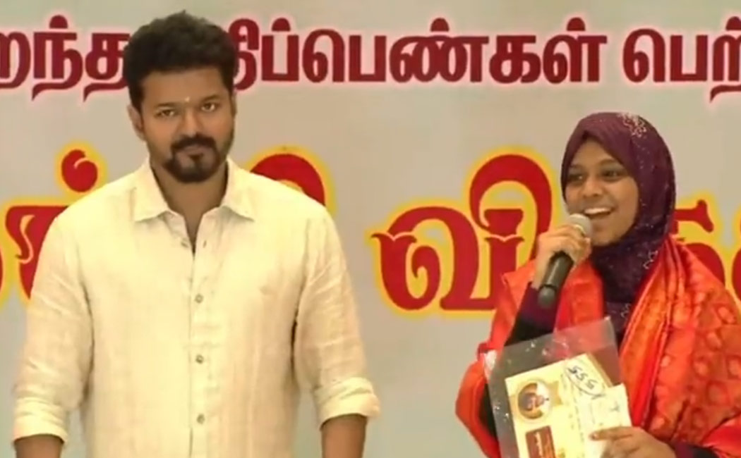 student request vijay to enter politics