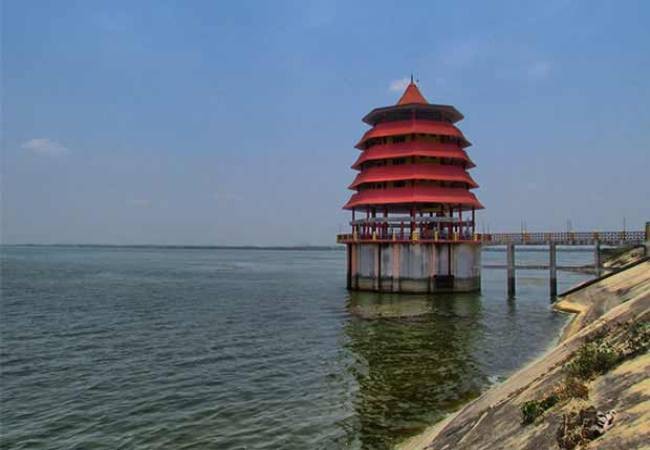 When will the floodwaters from Puzhal and Sembarambakkam lakes open? - Announcement!
