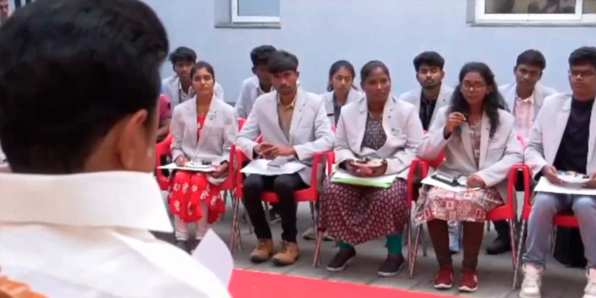 chief minister discussion with students who visited London