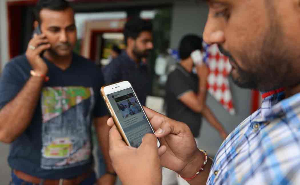 delhi cm announces 15 gb free internet usage for delhi people