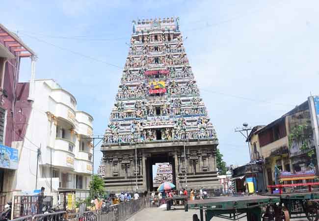 Audi Krithika- Darshan canceled in major temples!