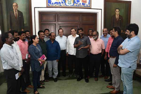 Hindu n.ram elected head of alliance of media freedom
