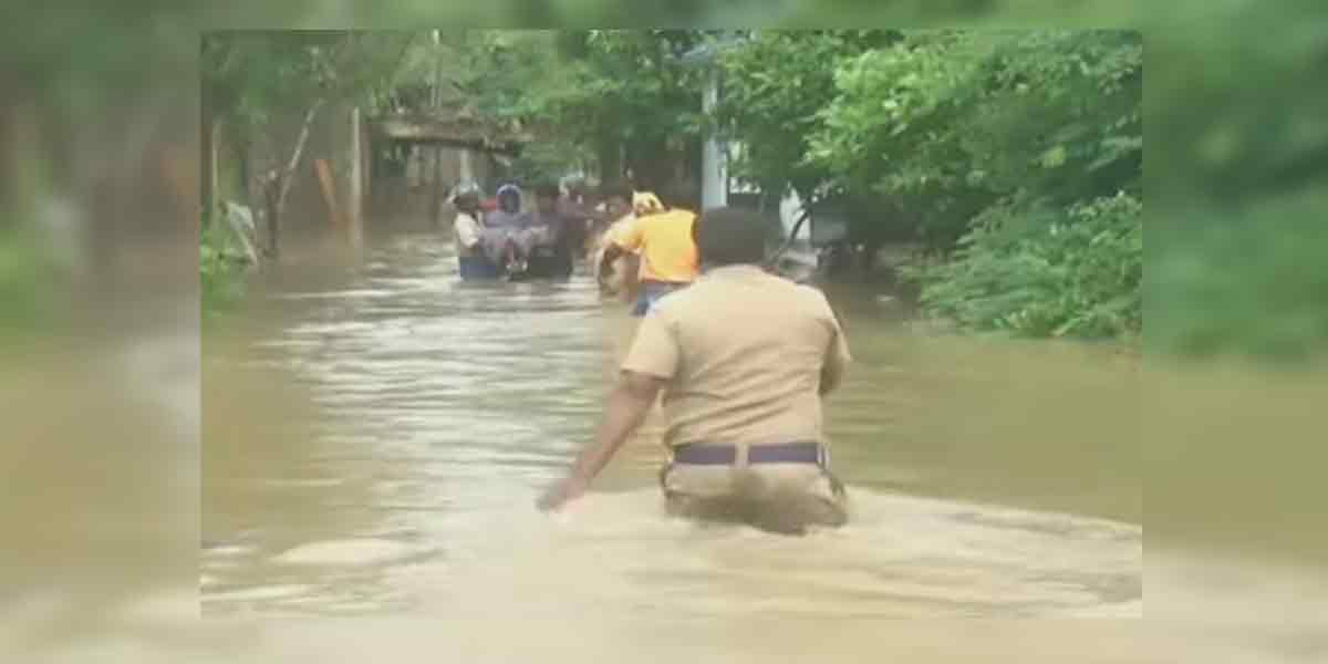 More than 5,000 houses in Cuddalore have been 'flooded' - the public has been accused of not reporting it properly!