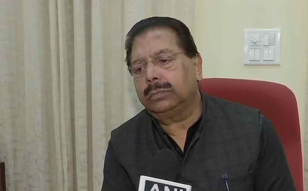 congress delhi incharge resigns
