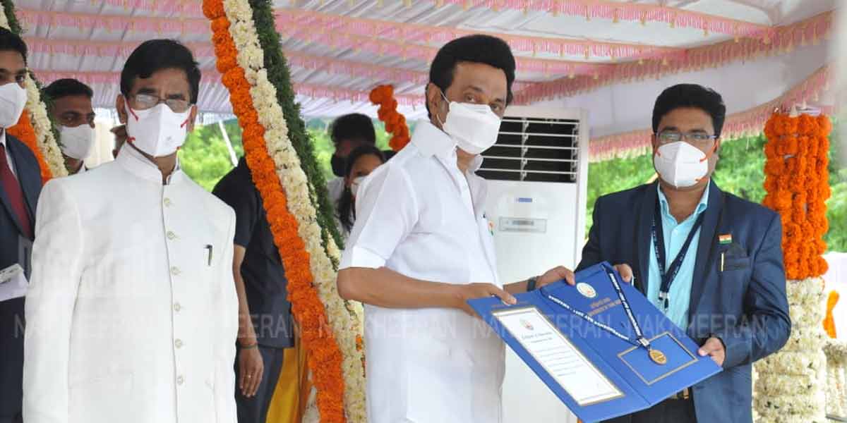 'Kalpana Chawla Award for deceased doctor Shanmugapriya'