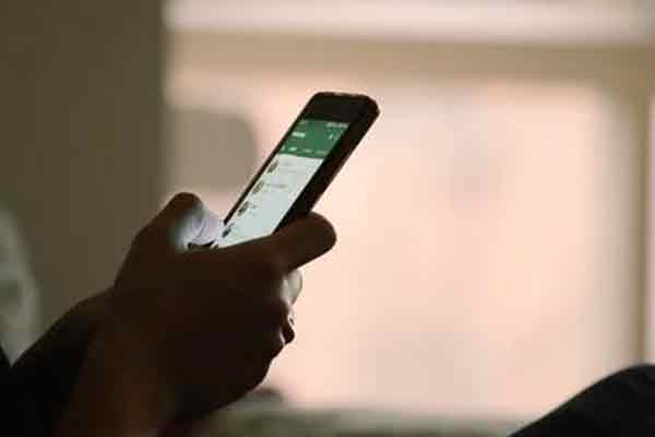 Girlfriend commits suicide by sending video to boyfriend ..!