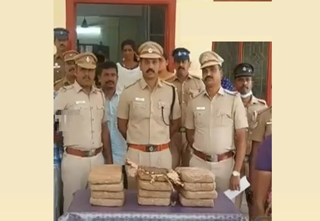 Women Dealer Arrested police in dharmapuri