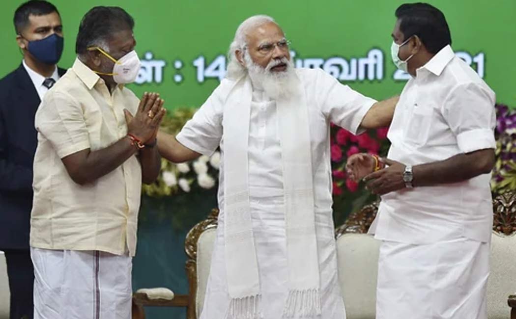 panneerselvam and edappadi palanisamy meeting to pm modi