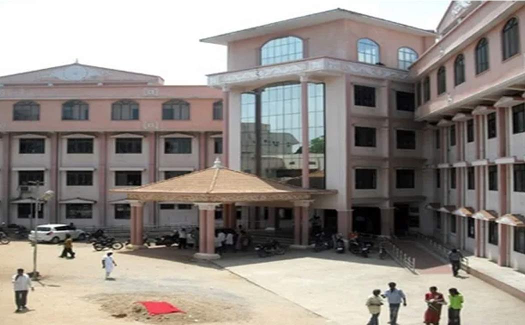 Public allegation against Dean of Vellore Medical College