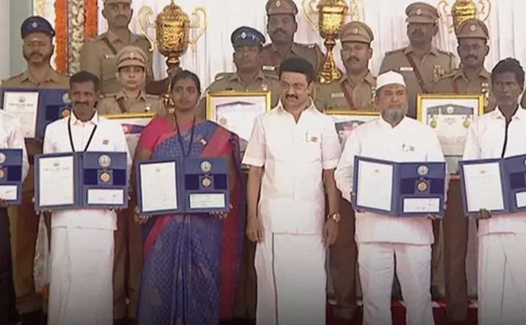 Fort Ameed Medal for Religious Compassion to Inayatullah