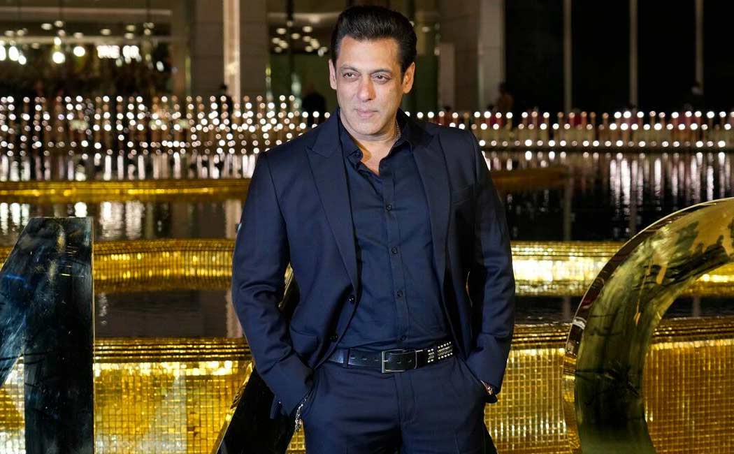 mumbai police discovered a man who threat salman khan