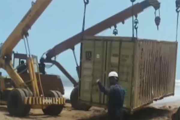 Container floating in the Kumari Sea rescued