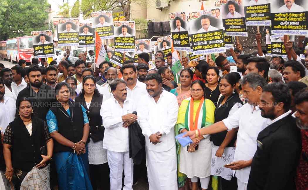 Congress condemns actress Khushbu!