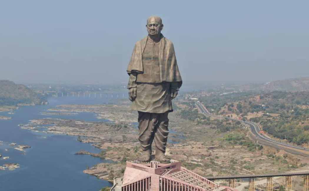 man puts ad on olx to sell statue of unity