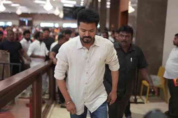tamilaga vettri kazhagam leader Vijay Safe zone Politics