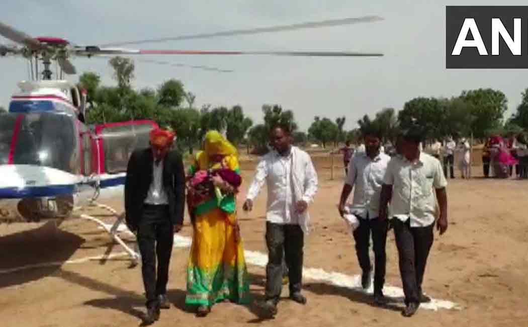 "This daughter is a gift to our family ..." the baby girl in the helicopter ..!