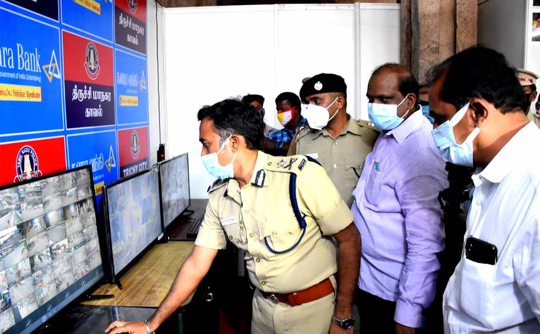 Srirangam sorkavaasal- Opening - No one -including important- personalities- allowed - says -trichy commissioner