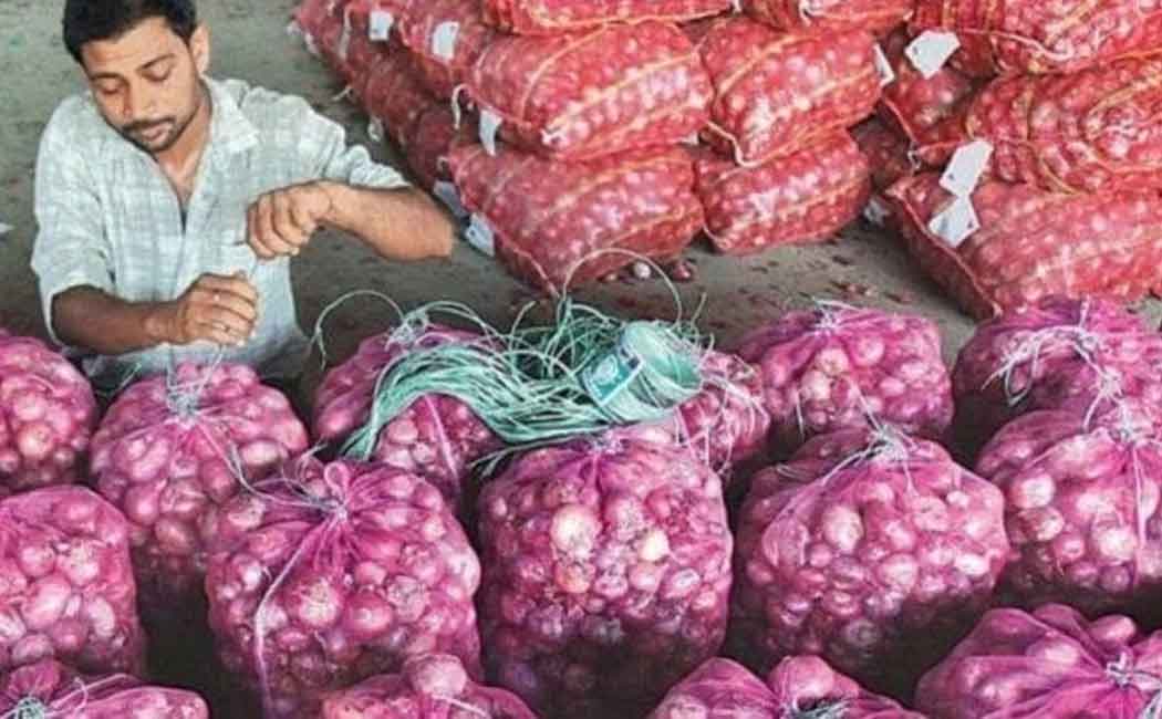 Wholesaler who tried to kidnap the buyer for the onion bag ..!