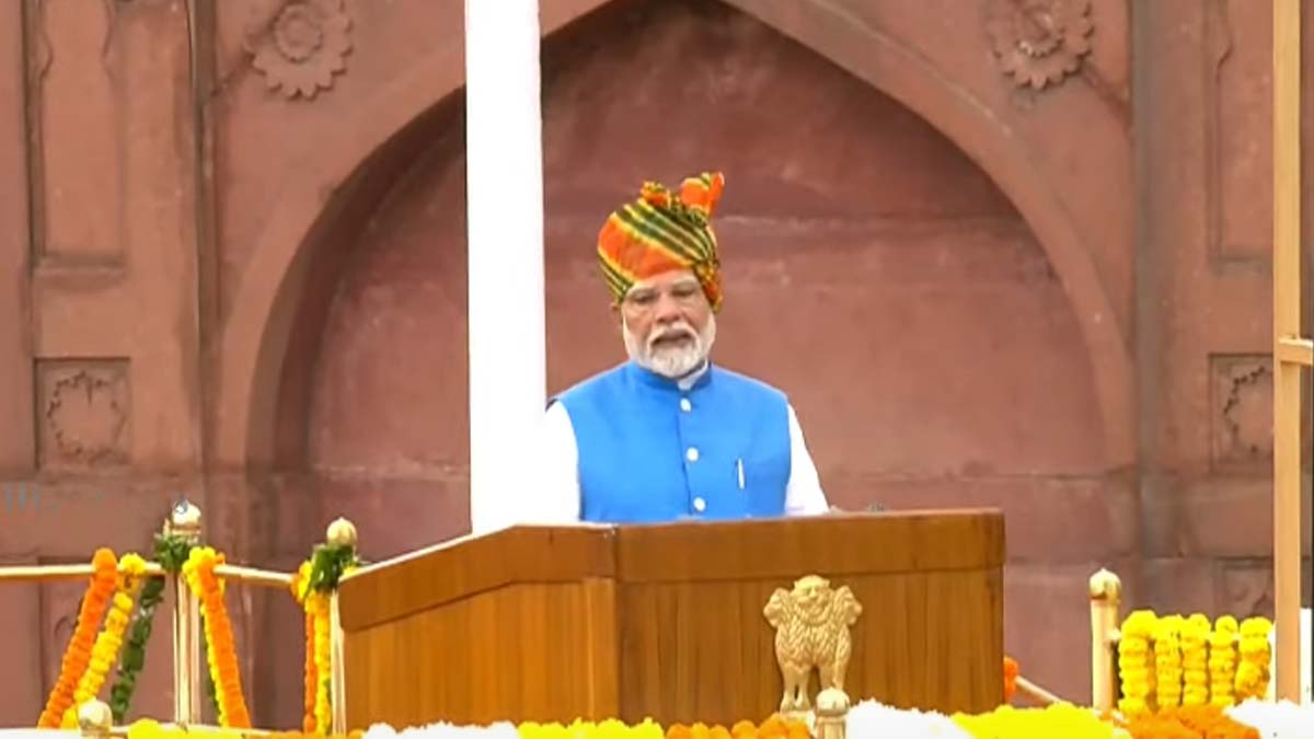 'People of the country should dedicate themselves for the great Bharat' - Modi's speech at Red Fort