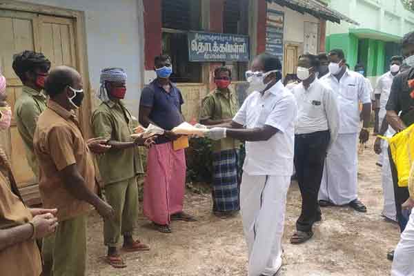 "Action if quality masks are not provided to cleaners ..." - Minister Mayyanathan