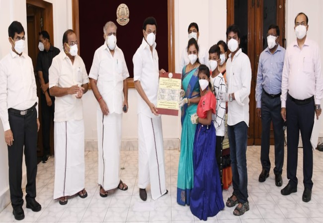 CORONAVIRUS FUNDS RS 2000 CHIEF MINISTER MKSTALIN
