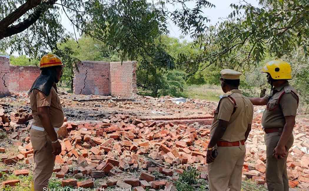 Sivakasi Fireworks Factory accident ; Owner arrested