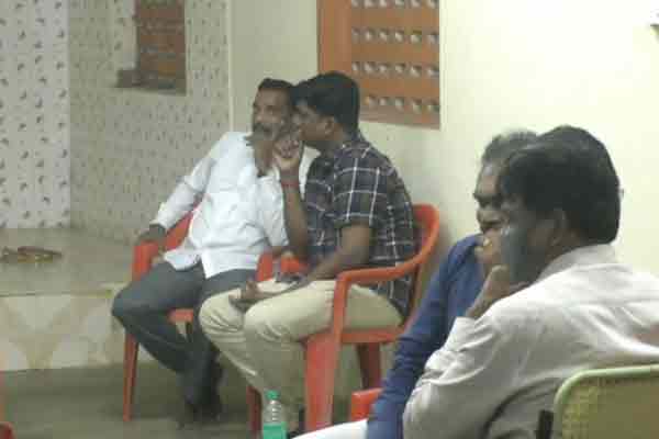 Tasmac manager who conducted the meeting and took bribes; Arrested by bribery department ..