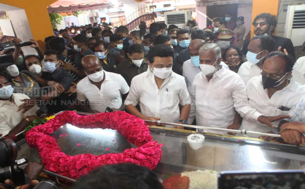 Leaders who paid tribute to Madhusudhanan's body
