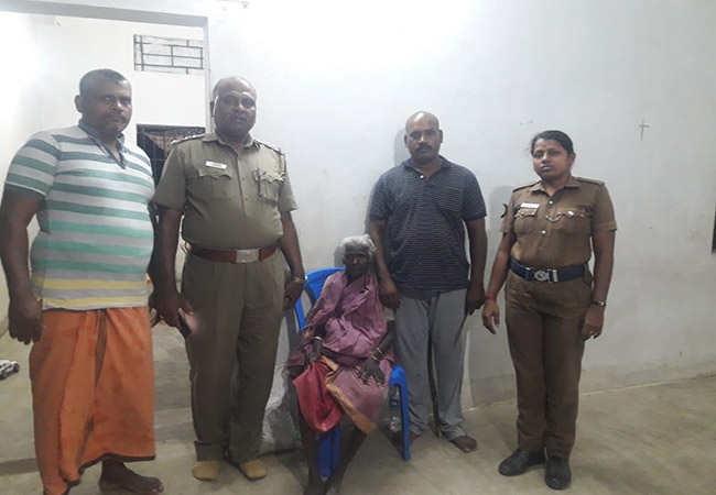 VILUPPURAM DISTRICT Police HELP AND rescues grand Mother