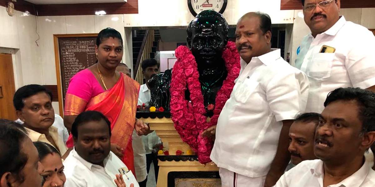 Mayor of Tambaram garlanded the statue of Anna