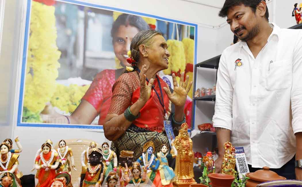 udhayanidhi stalin inaugurated pongal gift combo set sales in website