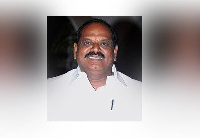 admk leader vaithiyalingam admit at chennai porur ramachandra hospital