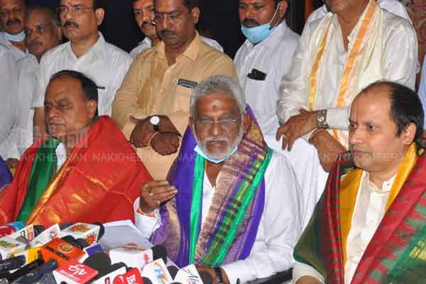 "A big temple like Tirupati should be built in Tamil Nadu." - sekar redy
