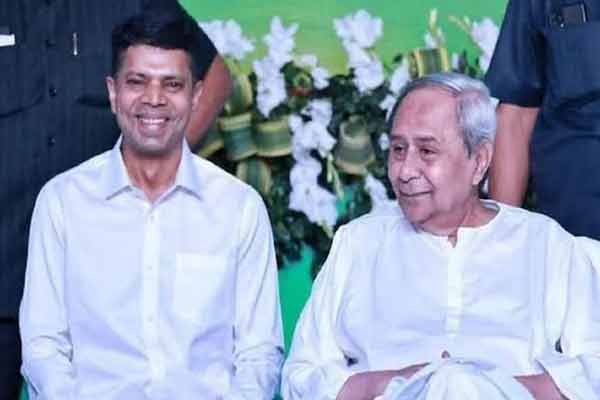 VK Pandian service is immense says Naveen Patnaik