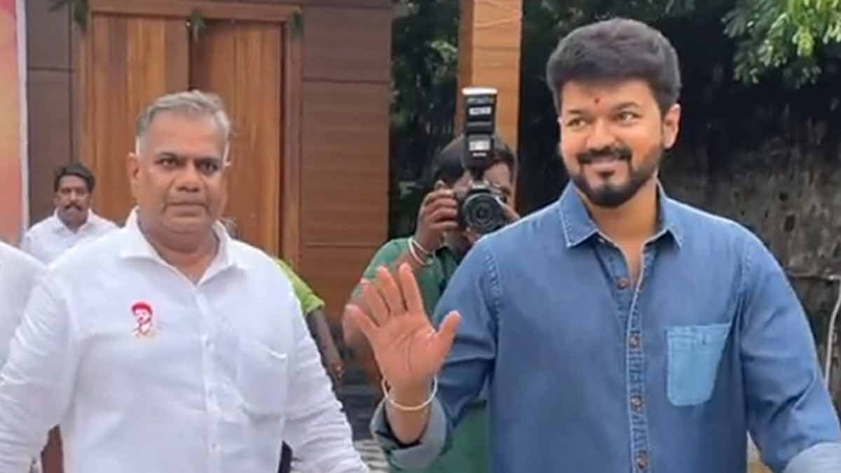 Vijay meets tvk-executives towards the second year