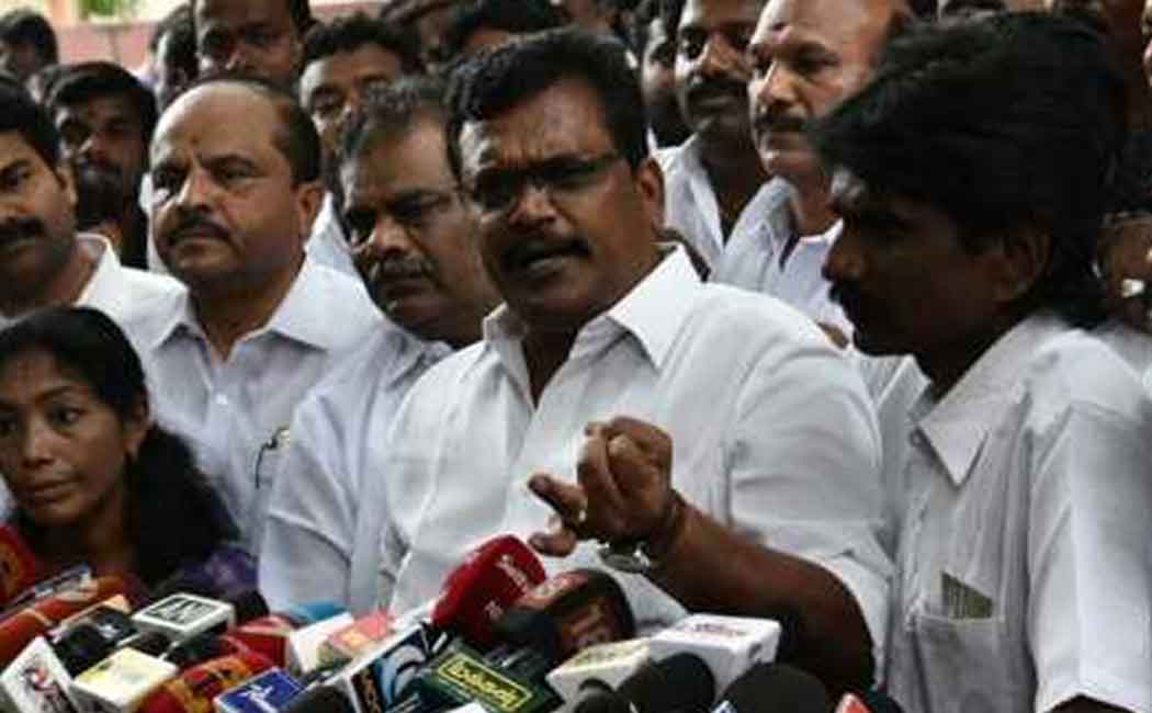 thanga tamilselvan
