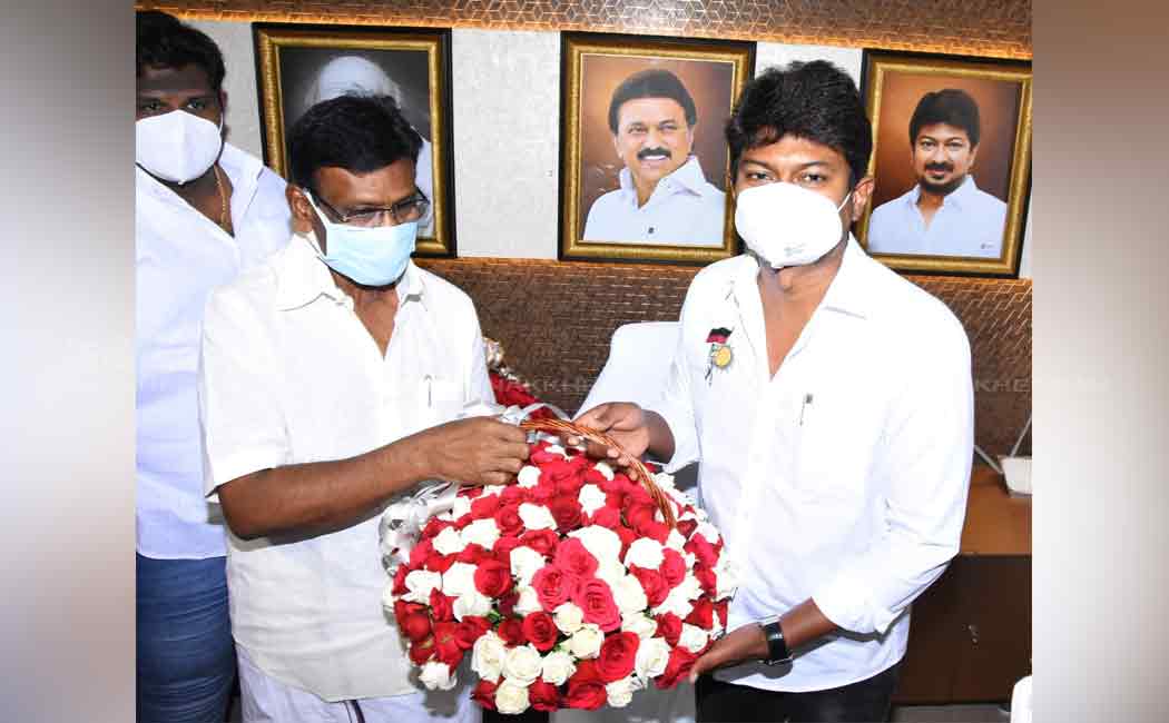 Avadi MLA office open by Udhayanithistalin