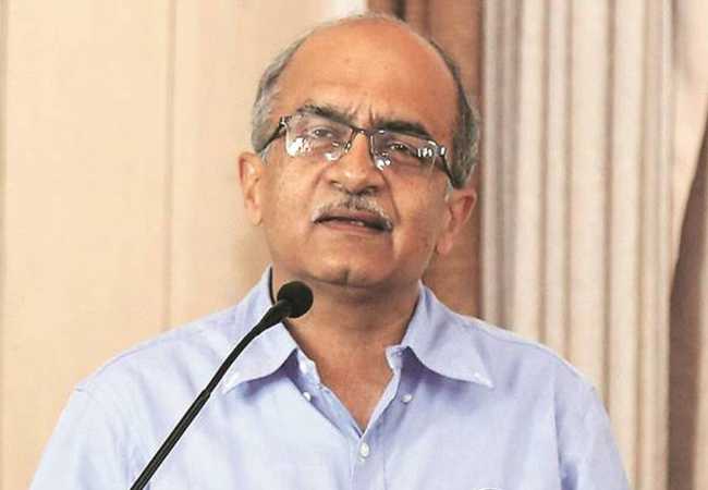 senion lawyer prashant bhushan delhi supreme court
