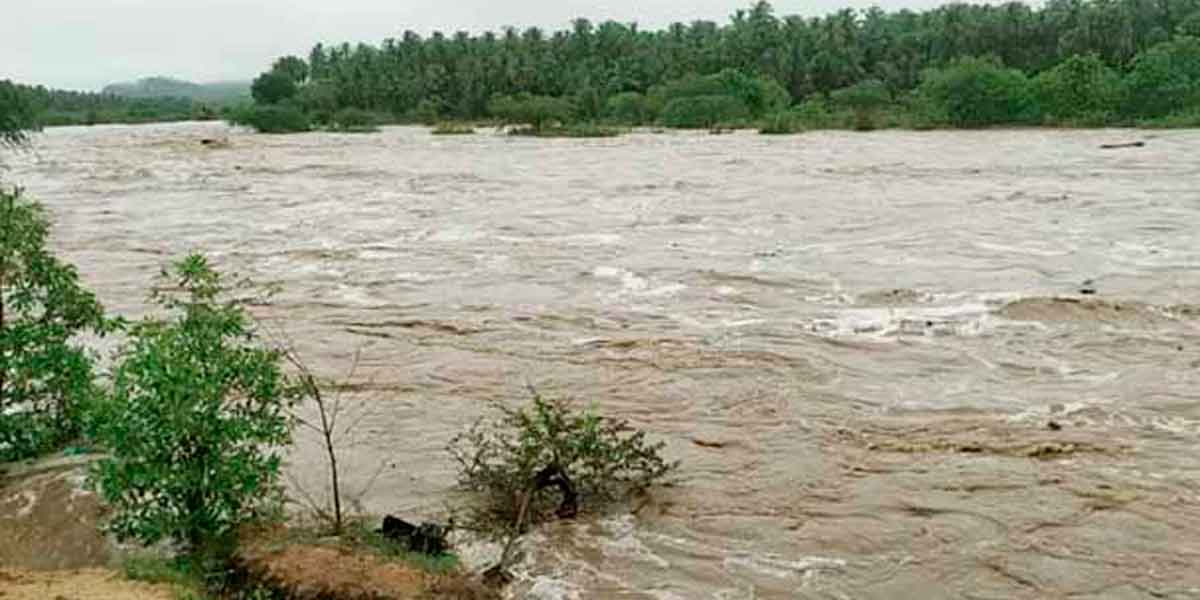 Heavy downpour; Flooding in Balaru