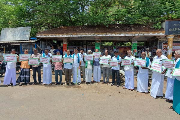 Farmers struggle that GM seeds should not be allowed