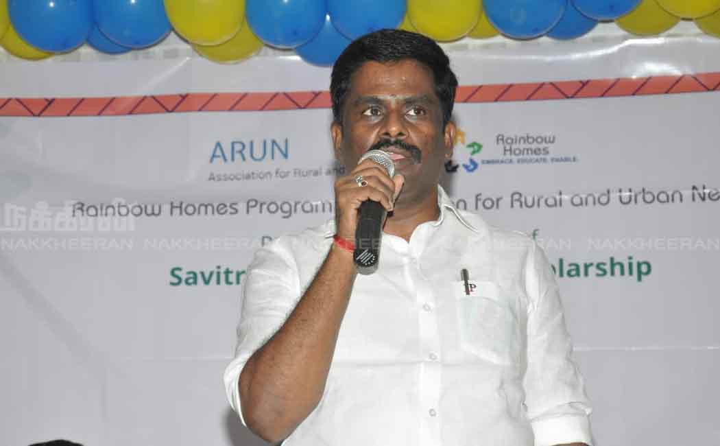 MLA who provided scholarships to studentsMLA who provided scholarships to students
