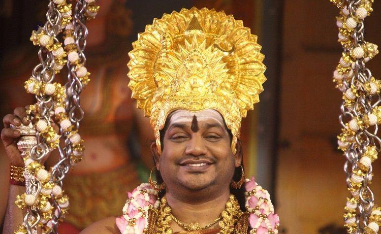 nithyananda with crown