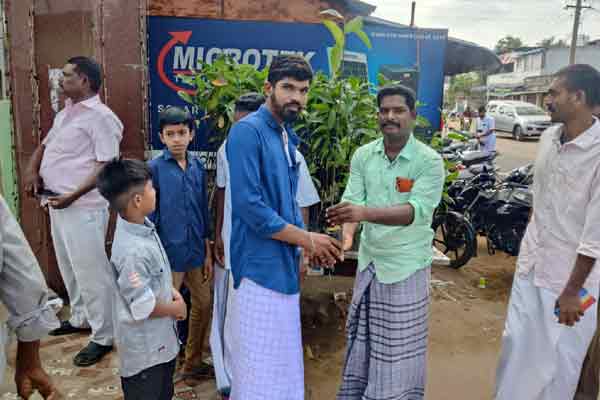 pudukkottai thanjavur ramzan celebration tree plant supply alumni school students