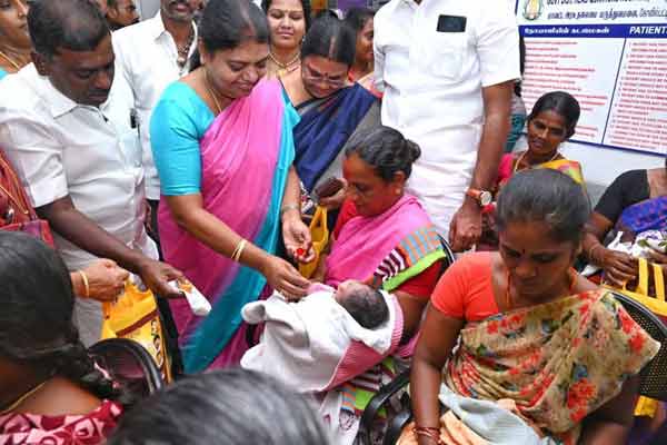 Minister Geetha Jeevan presents gold rings to 26 children kalaignar birthday