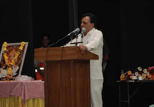 BJP Deputy Chief Minister's says army should bow to Modi to be controversial