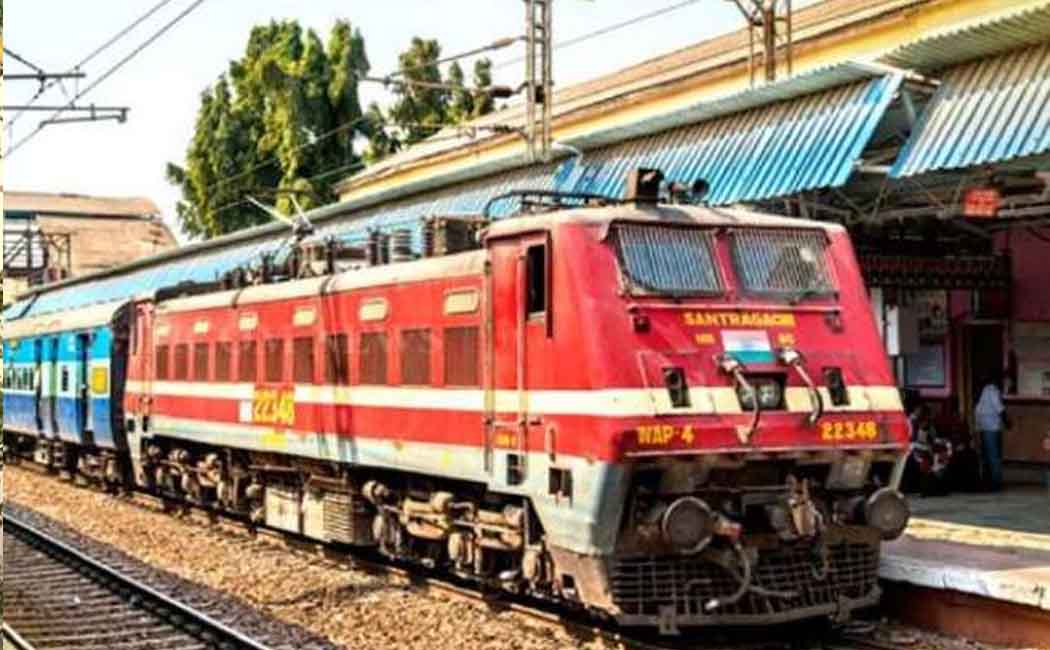 Bonus announcement for railway employees!