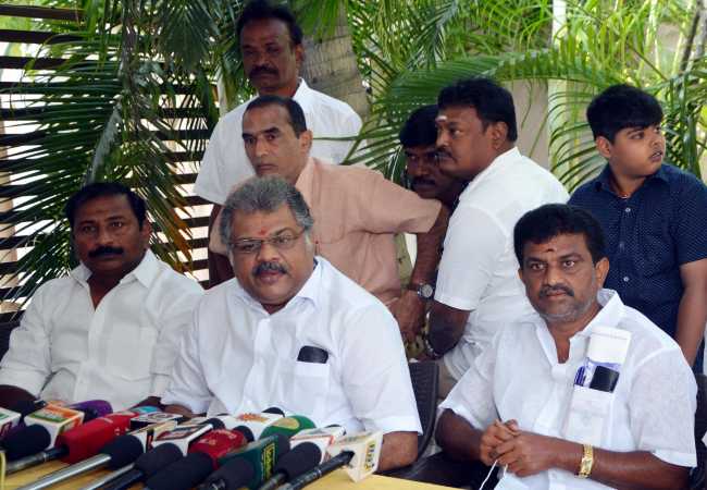 gk vasan mp pressmeet at erode