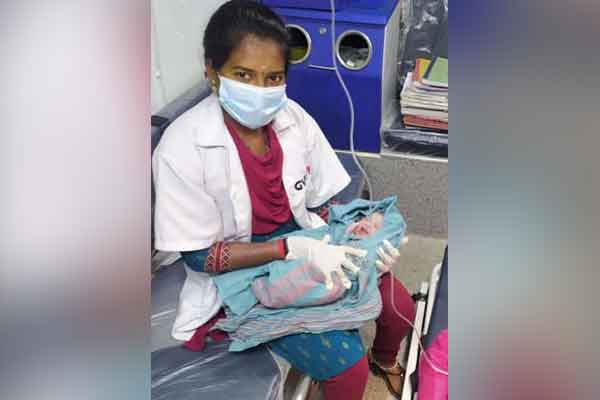 Baby born in an ambulance ..!