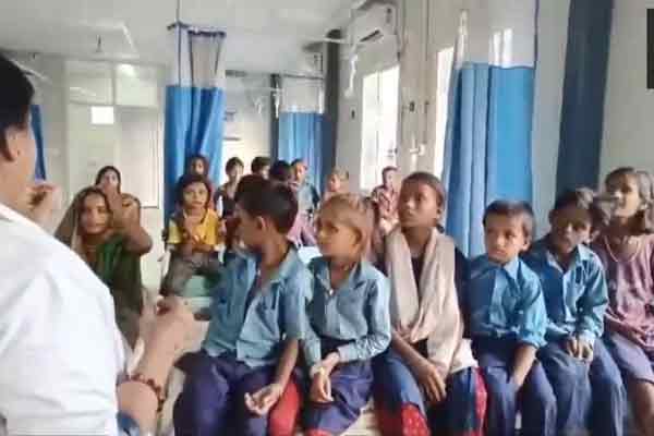 children fall sick after mid day meals and they found chameleon in food